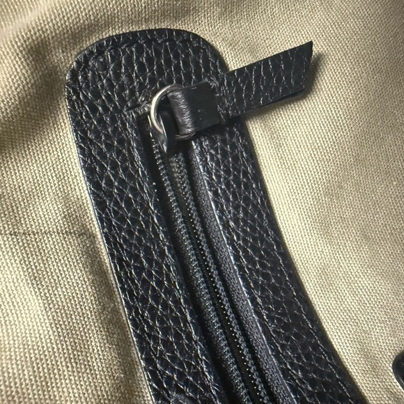 Isabella Fiore large black leather tote EUC-GUC minor wear on straps - Picture 9 of 16